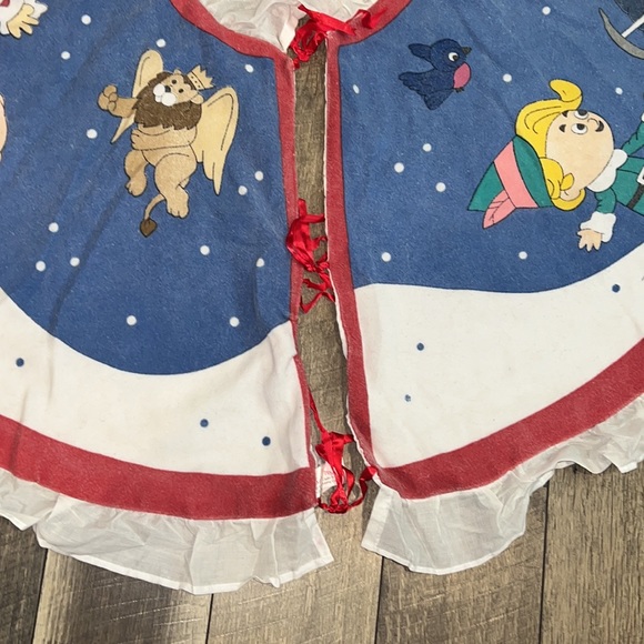 CVS vtg Rudolph the Red Nose reindeer & Island of Misfits Christmas tree skirt - Picture 11 of 15